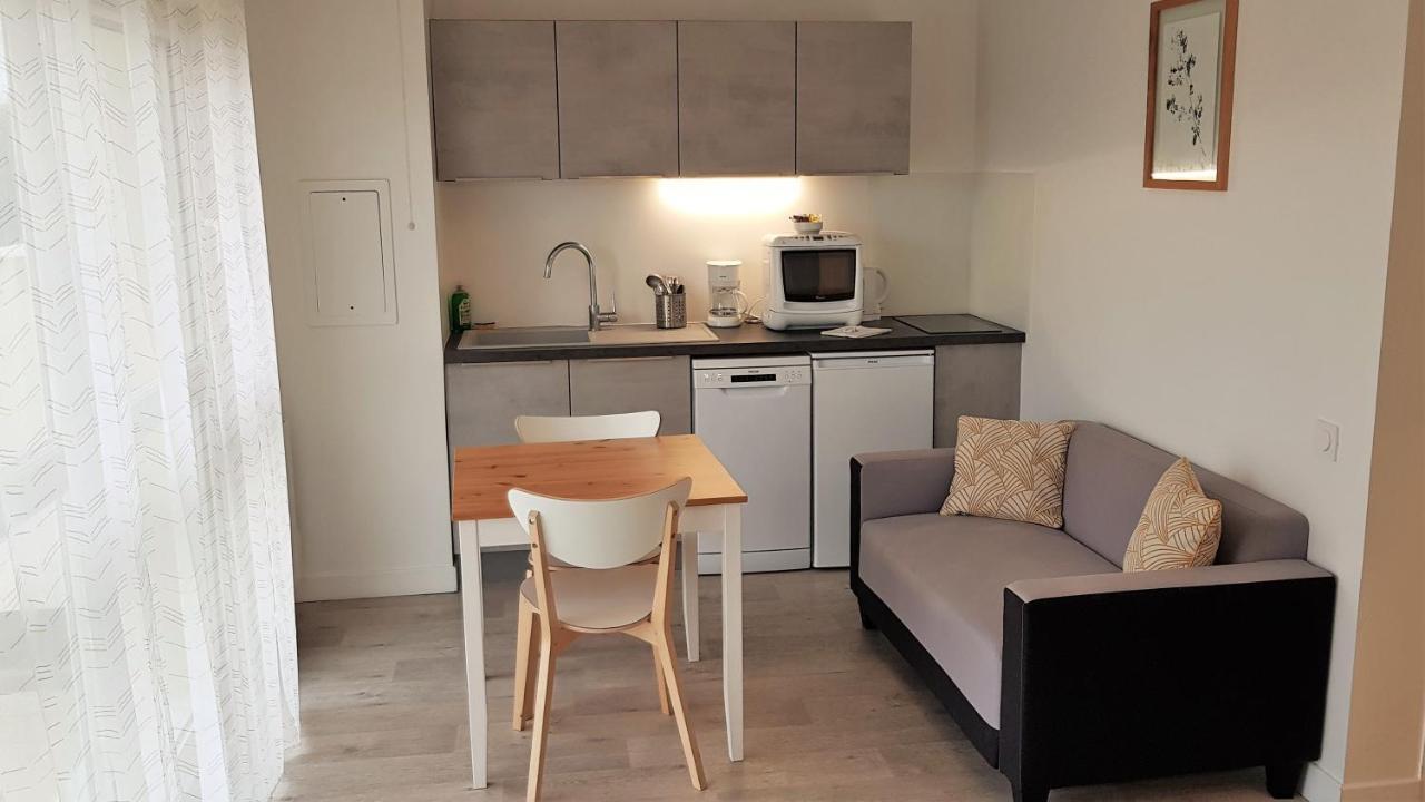 Brétigny-sur-Orge Residence Carouge Appart Hotel מראה חיצוני תמונה