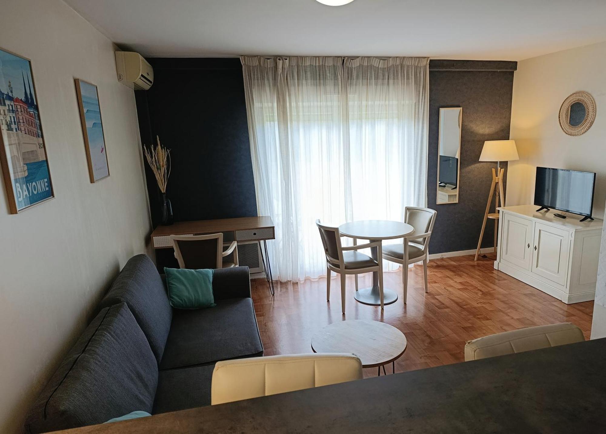 Brétigny-sur-Orge Residence Carouge Appart Hotel מראה חיצוני תמונה