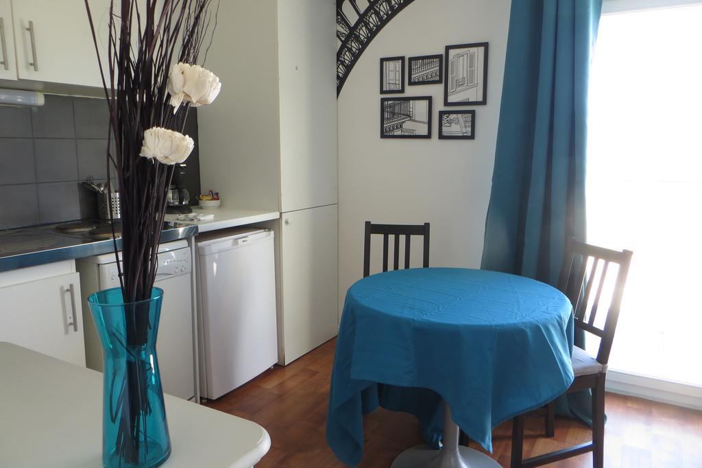 Brétigny-sur-Orge Residence Carouge Appart Hotel מראה חיצוני תמונה