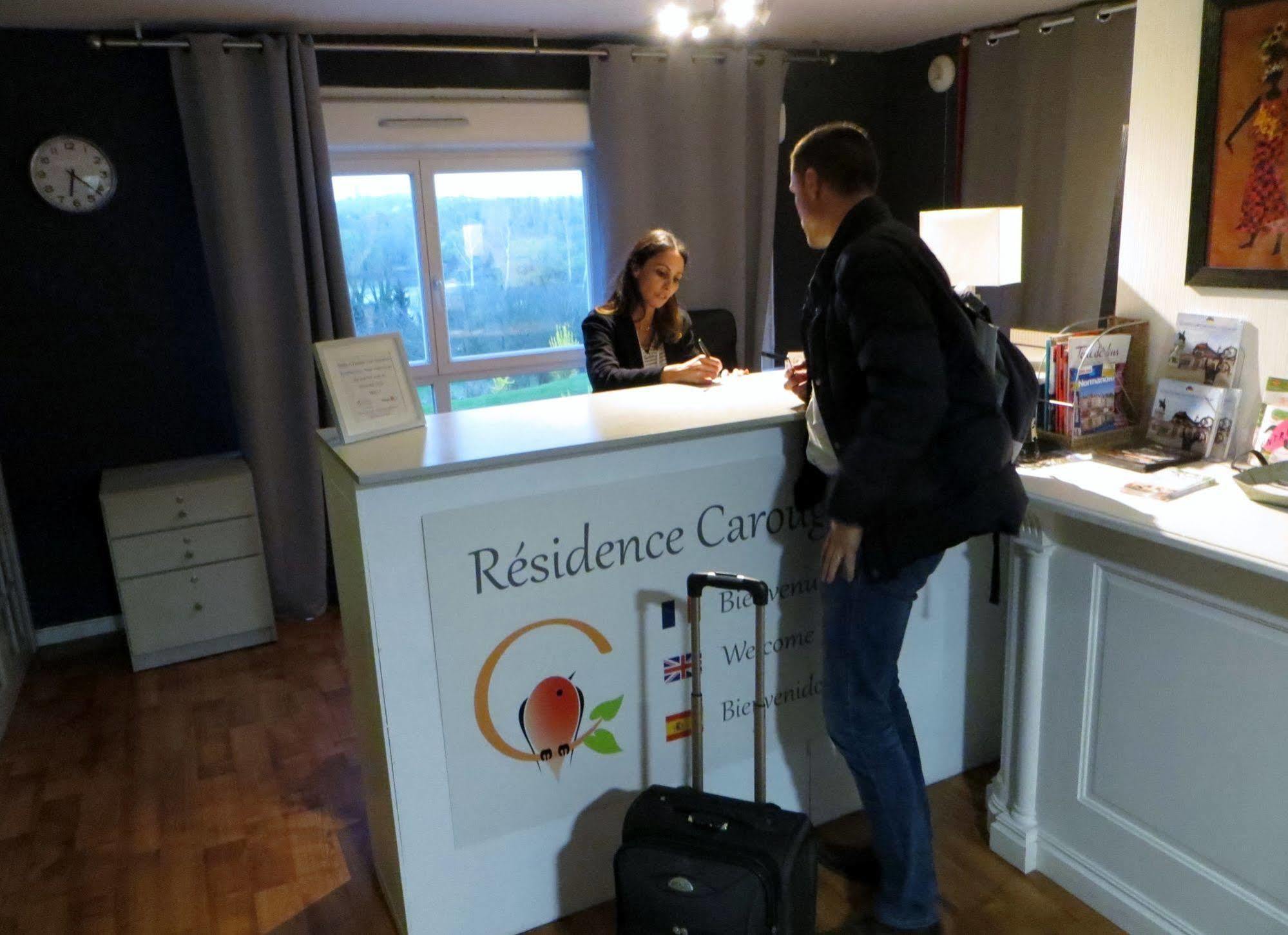 Brétigny-sur-Orge Residence Carouge Appart Hotel מראה חיצוני תמונה